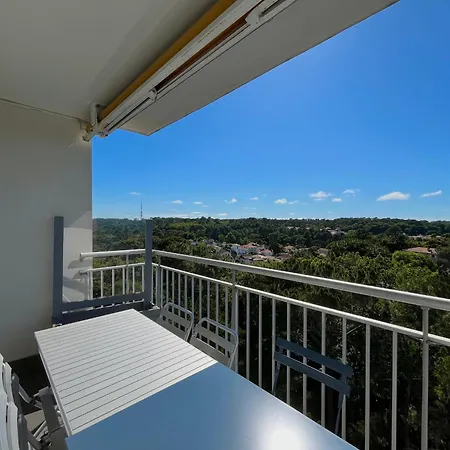 - Coquet Avec Balcon Et Parking - Quartier Calme - Trois Etoiles - Wifi - Fr-1-319-529 Apartment