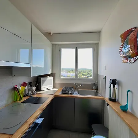 Apartment - Coquet Avec Balcon Et Parking - Quartier Calme - Trois Etoiles - Wifi - Fr-1-319-529 *