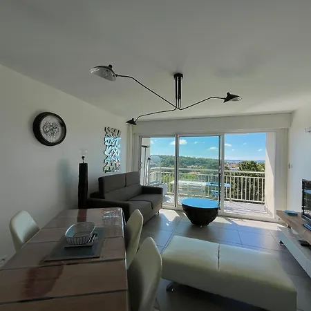 Apartment - Coquet Avec Balcon Et Parking - Quartier Calme - Trois Etoiles - Wifi - Fr-1-319-529
